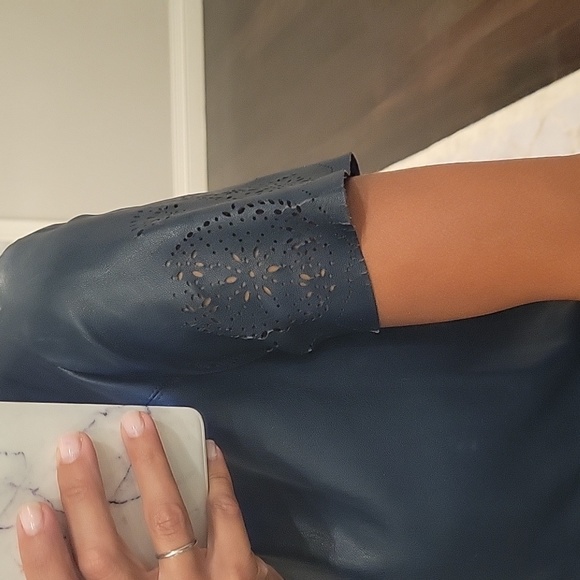 WOMEN'S ZARA NAVY BLUE TEAL LEATHER MINI DRESS SZ S $80 - Picture 3 of 7